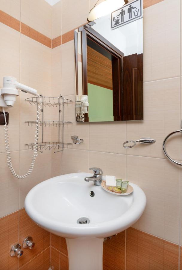 Hotel Limnaio à Khrisokhórafa Extérieur photo
