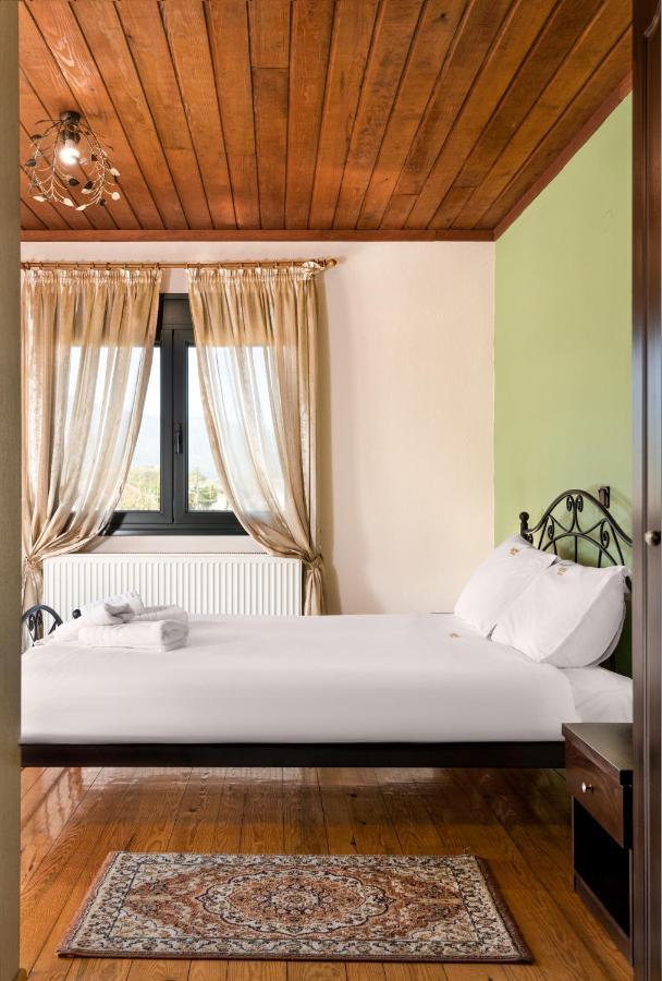 Hotel Limnaio à Khrisokhórafa Extérieur photo