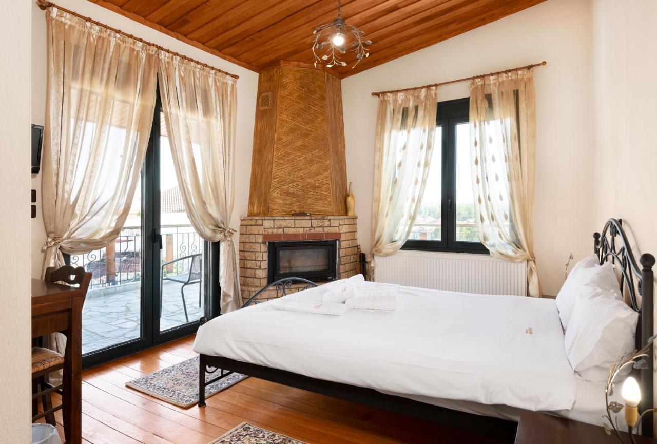 Hotel Limnaio à Khrisokhórafa Extérieur photo
