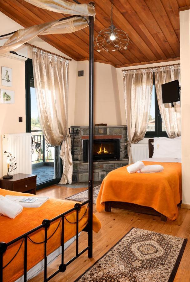 Hotel Limnaio à Khrisokhórafa Extérieur photo