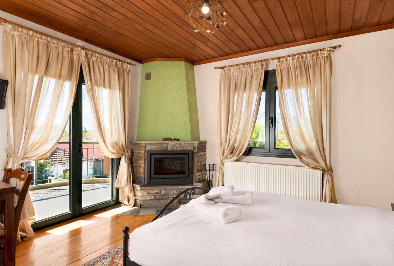 Hotel Limnaio à Khrisokhórafa Extérieur photo